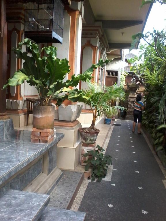 Tutick House Apartment Ubud  Exterior photo